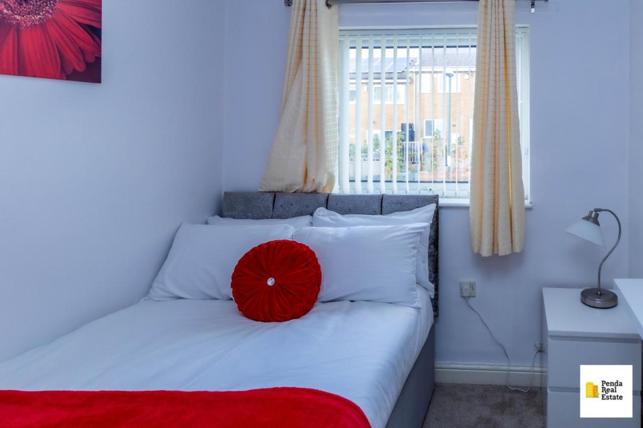 Penda Contractor And Leisure Guests Nottingham Villa Esterno foto