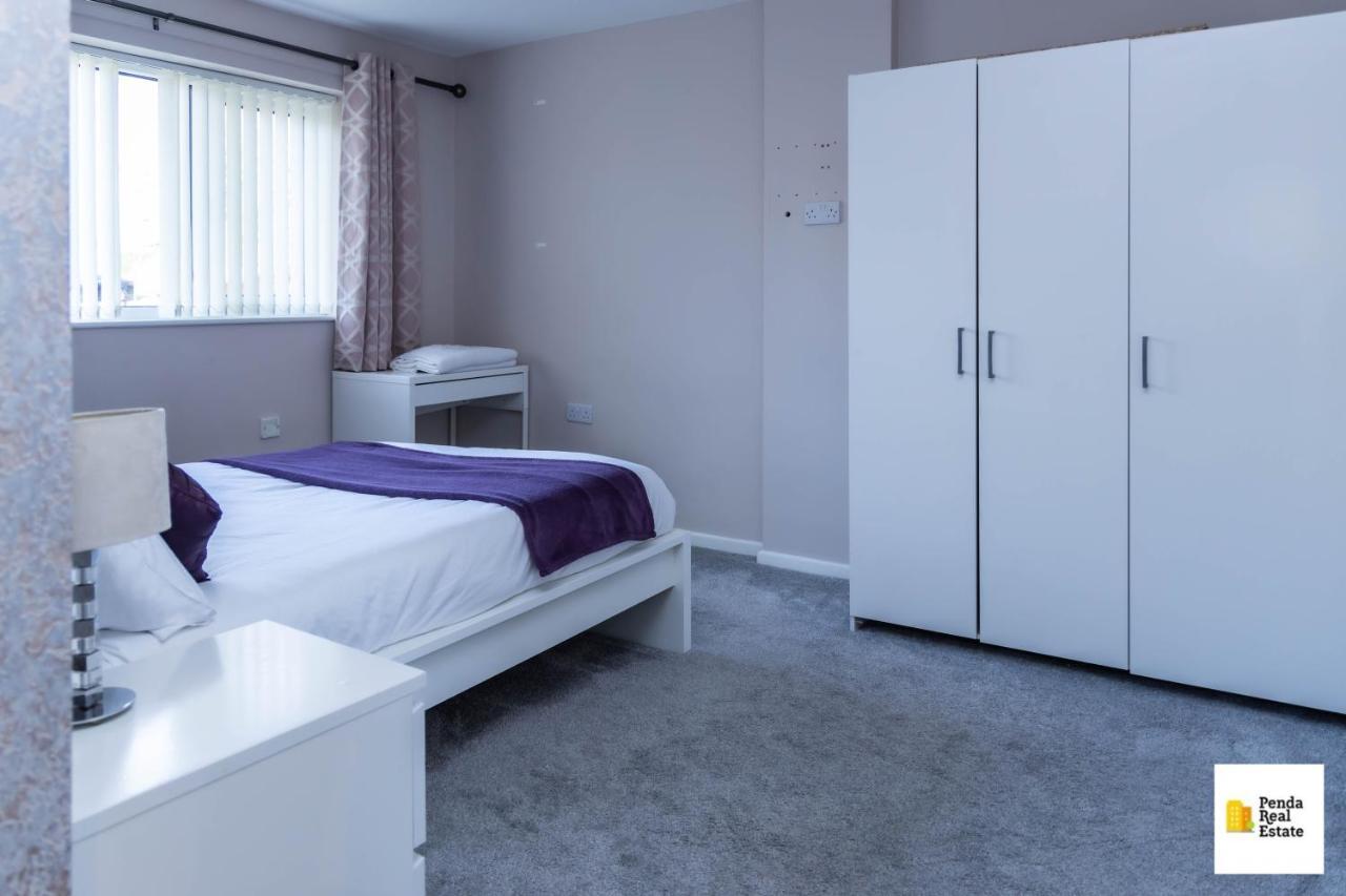 Penda Contractor And Leisure Guests Nottingham Villa Esterno foto