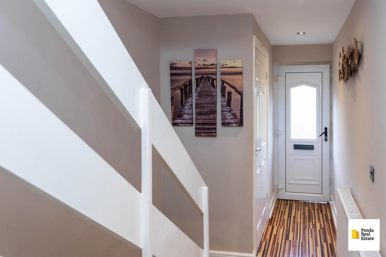 Penda Contractor And Leisure Guests Nottingham Villa Esterno foto