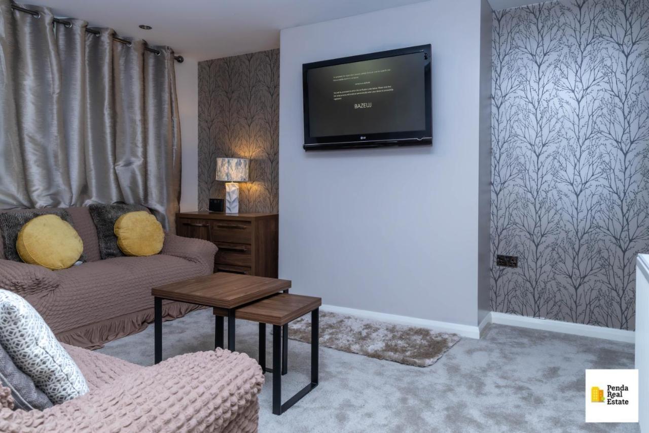 Penda Contractor And Leisure Guests Nottingham Villa Esterno foto