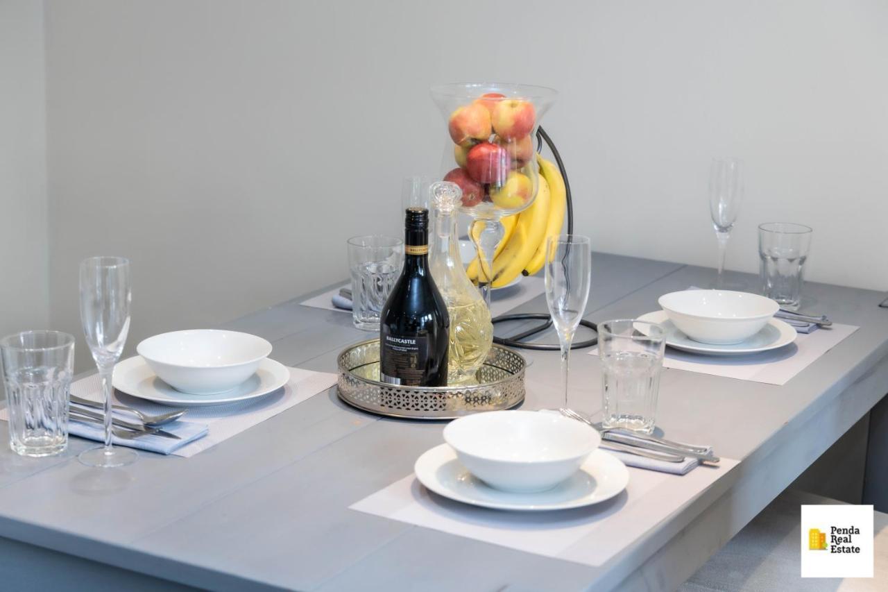 Penda Contractor And Leisure Guests Nottingham Villa Esterno foto