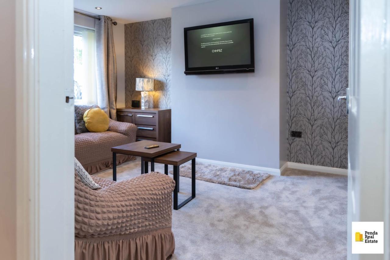 Penda Contractor And Leisure Guests Nottingham Villa Esterno foto