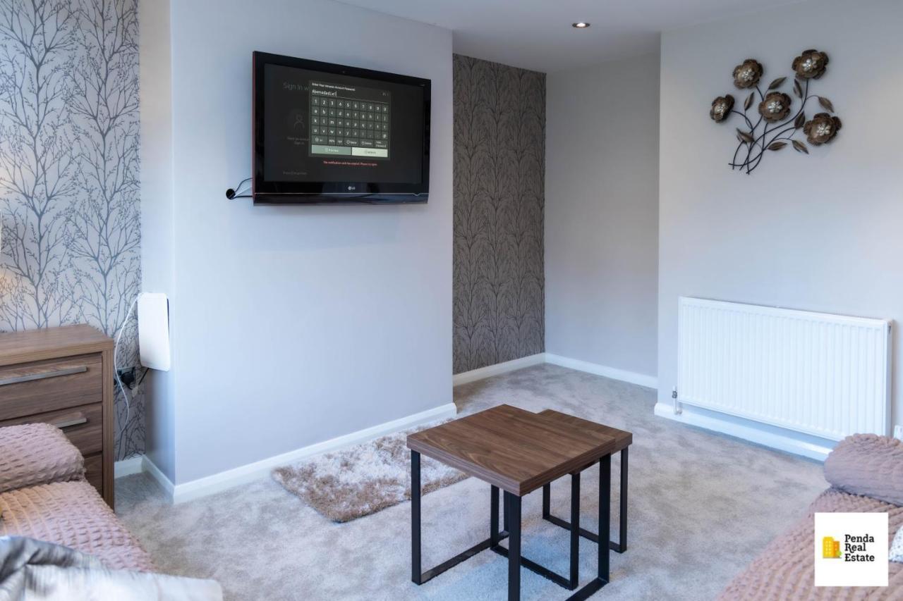 Penda Contractor And Leisure Guests Nottingham Villa Esterno foto